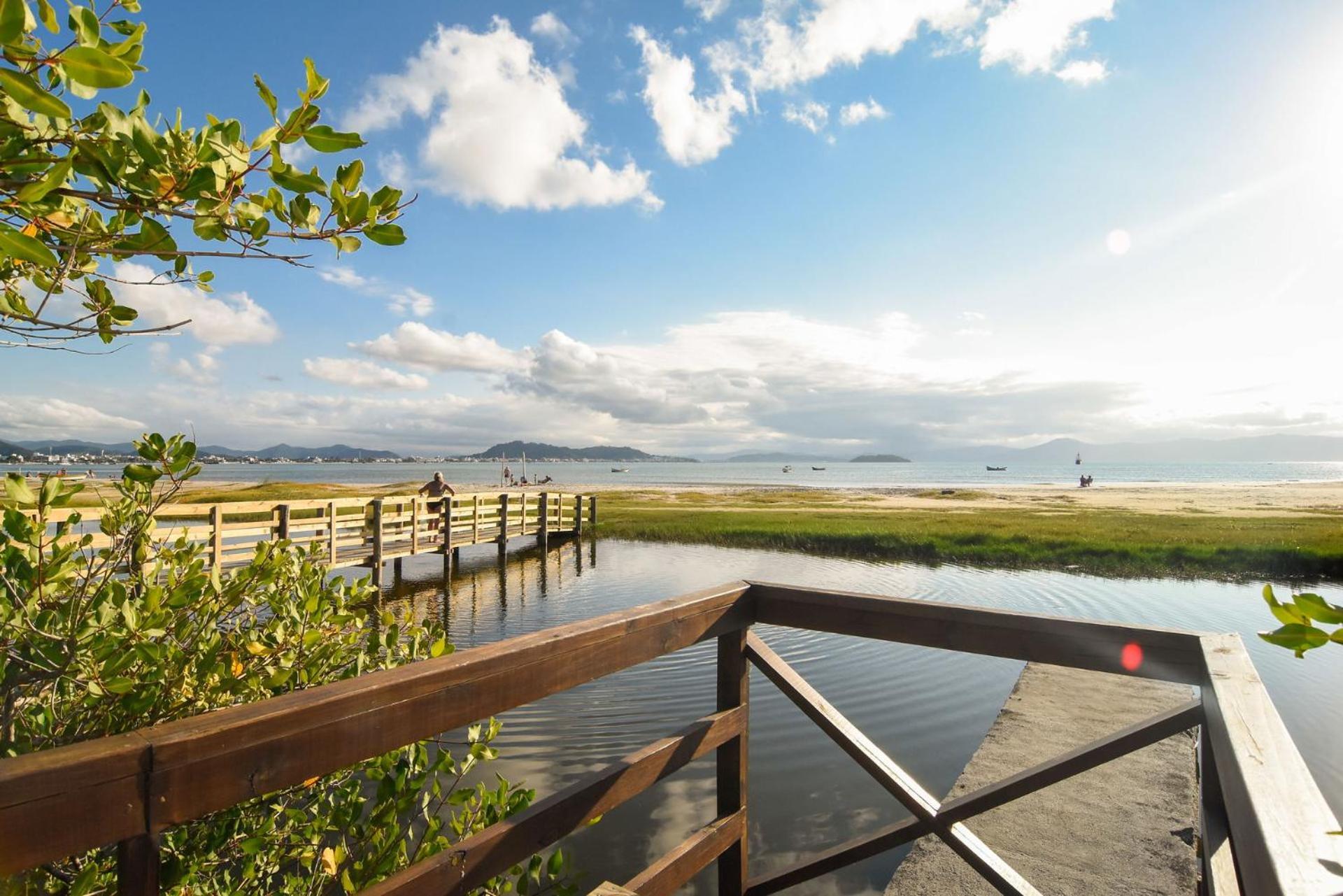 Terreo Em Pe Na Areia P847 公寓 *