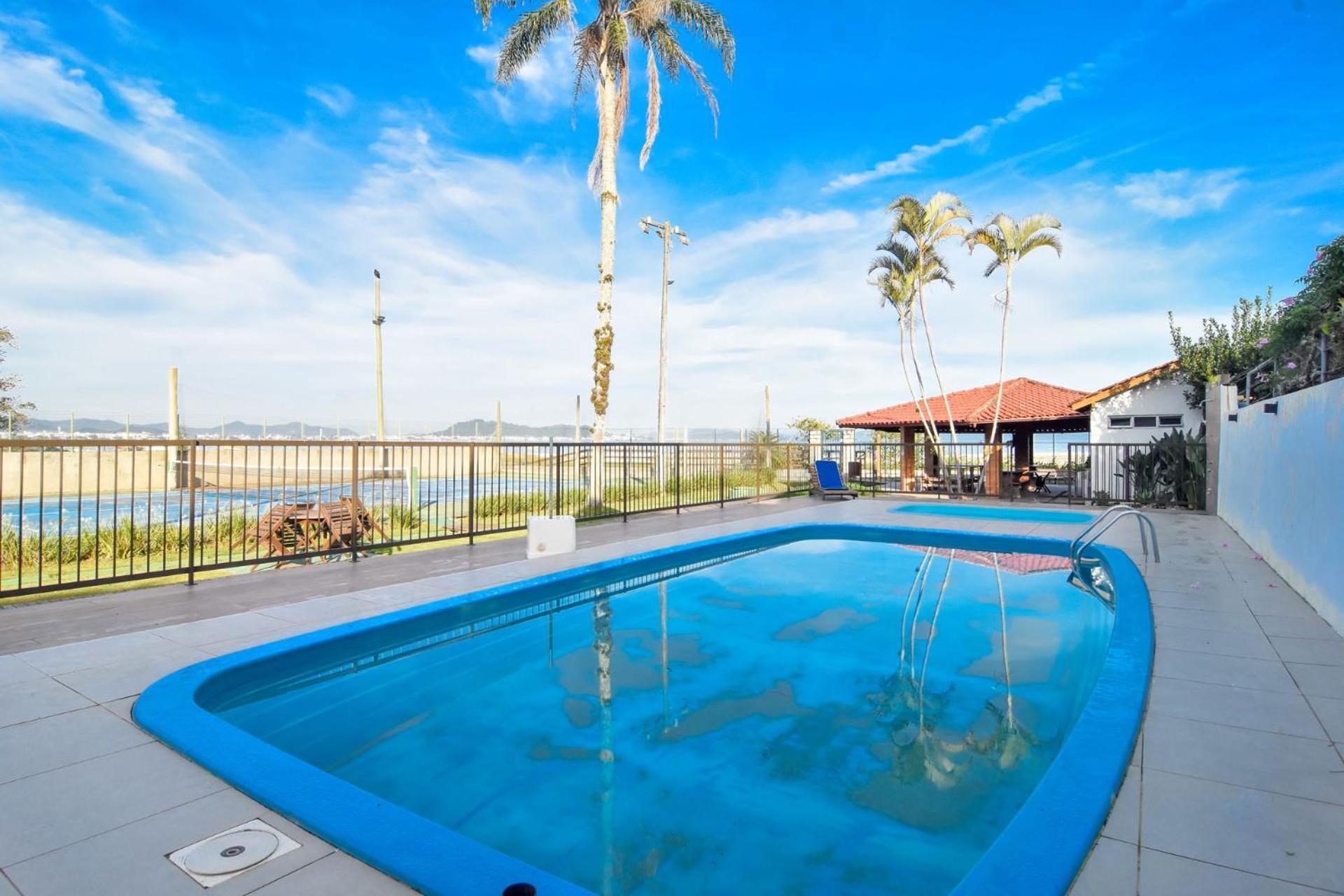 Terreo Em Pe Na Areia P847 Apartment *